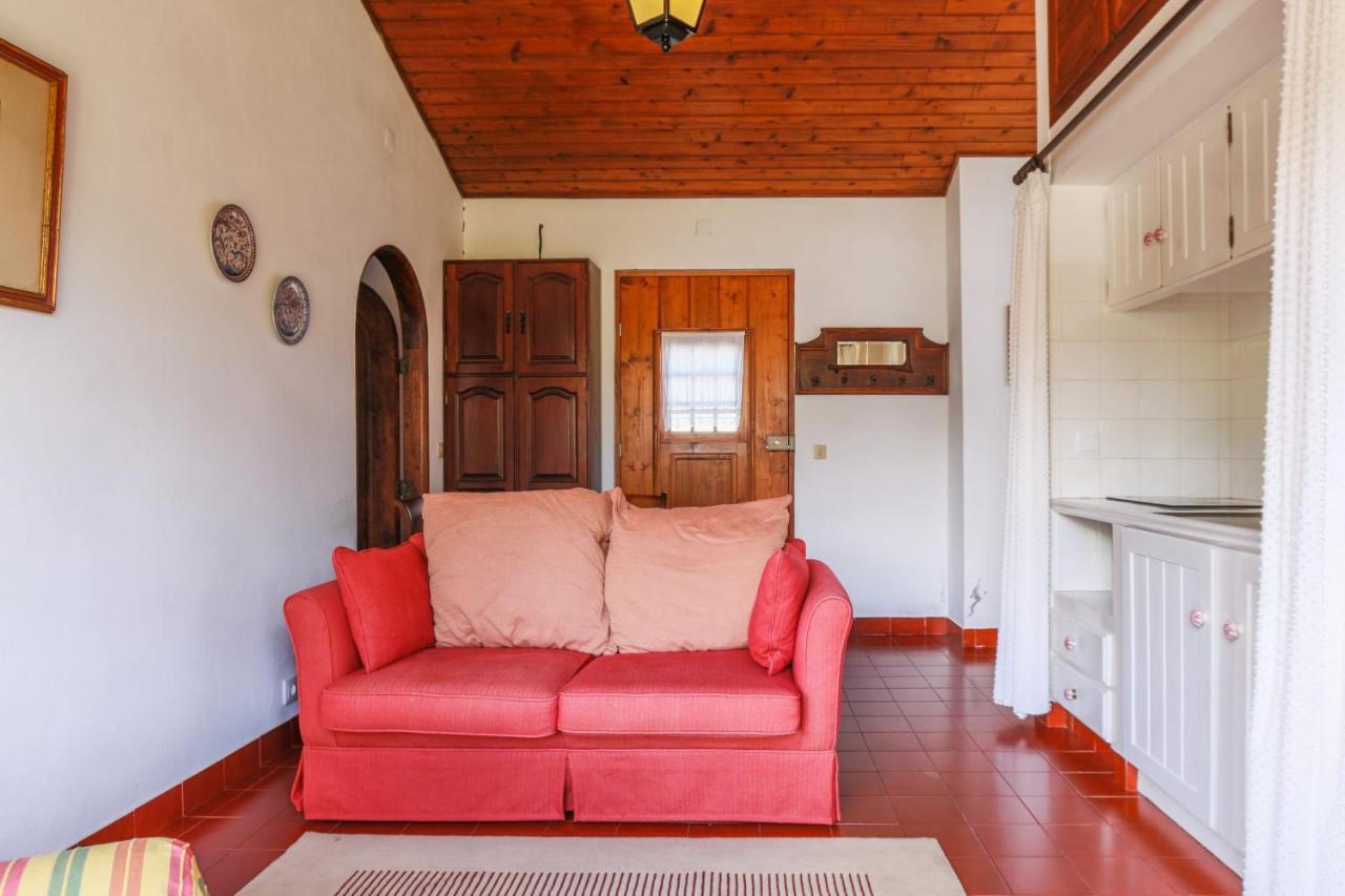 One bedroom Cozy Apartment w unique Garden Furnas  Extérieur photo